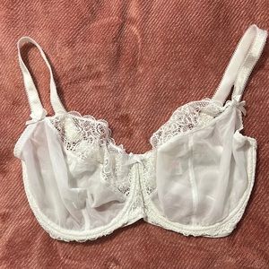 White Lace Curvy Kate Bra 34HH UK/ 34L US